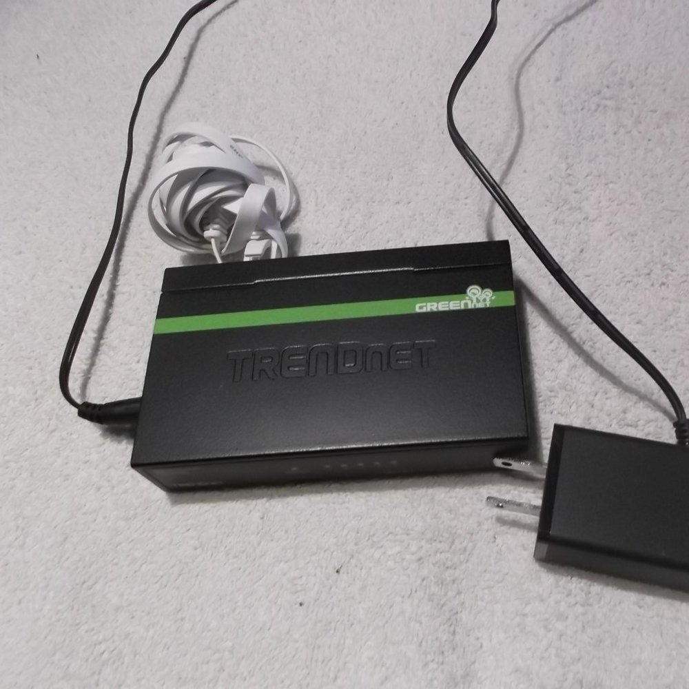 TRENDnet Green Net S/N CA0E505001163 Made In USA